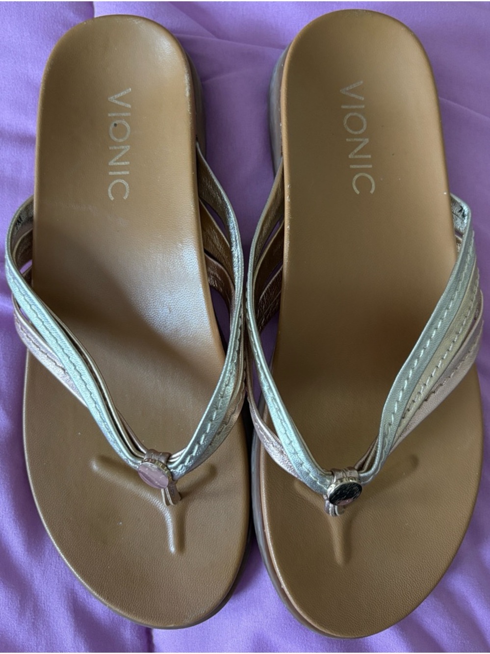 Vionic Palm Catalina Women's Silver, Gold and Rose Gold Thong Sandals Sz 7M